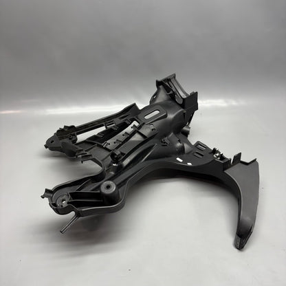 7677762 BMW K1300S RIGHT SIDE FAIRING BRACKET  2007-2011 2012 2013 2014 2015 OEM 7677762