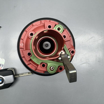 M1000R BMW M1000R GAS CAP 2021 2022 2023 2024 OEM 9829243