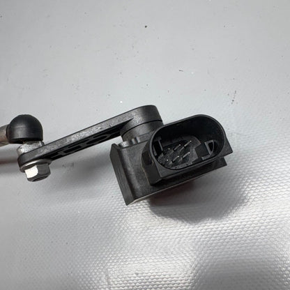 BMW K1600 BAGGER LEVEL SENSOR 2017 2018 2019 2020 2021 OEM 6870000
