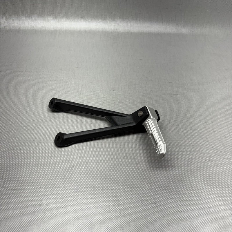 8356864 BMW S1000RR FOOTPEG WITH BRACKET RIGHT REAR 2019 2020 2021 2022 2023 2024 OEM