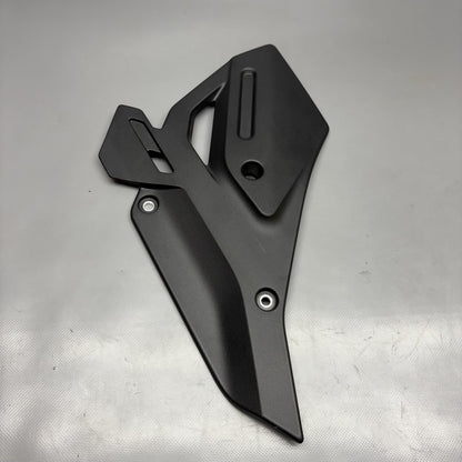 5A6A3F2 BMW R1300GS ADVENTURE HEEL GVARD RIGHT 2023 2024 2025 OEM 5A6A3F2