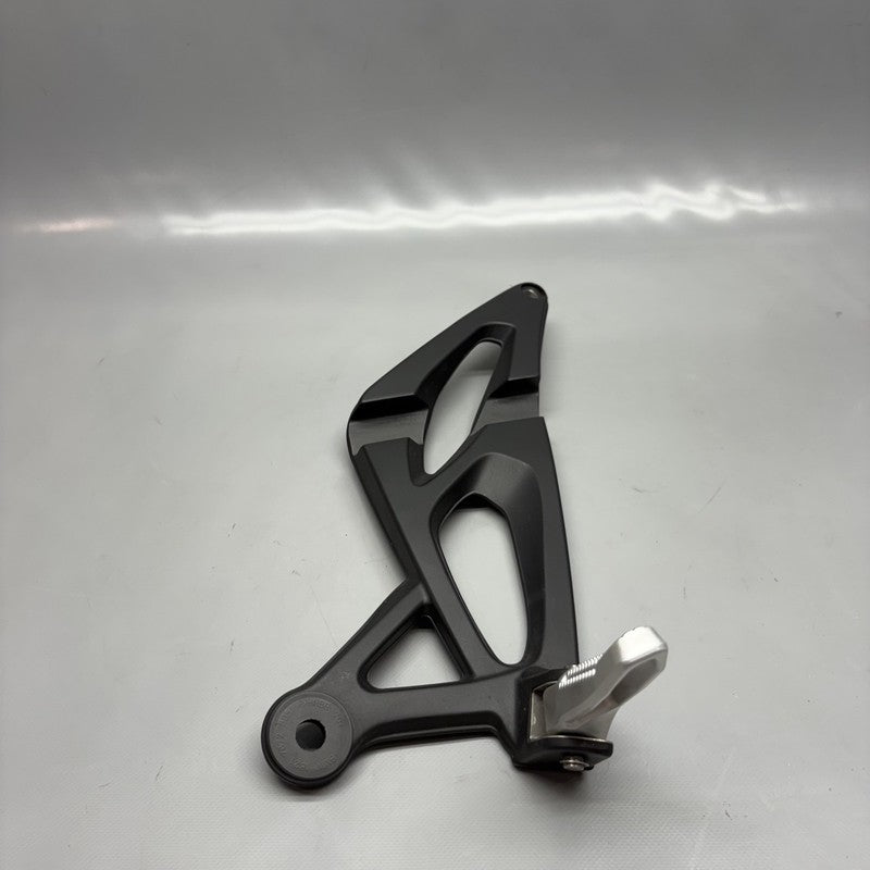 7660170 BMW K1300S FOOTREST WITH HOLDER RIGHT REAR OEM 2007-2012 2013 2014 2015 7660170