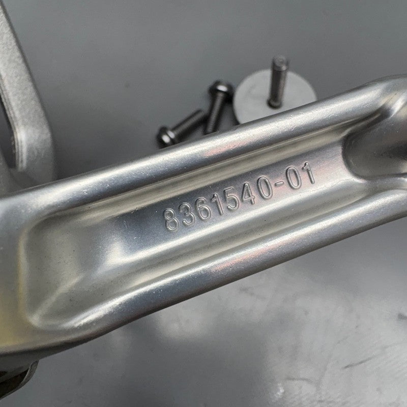 BMW S1000R FOOTREST PLATE RIGHT 2020 2021 2022 2023 2024 2025 OEM 9467