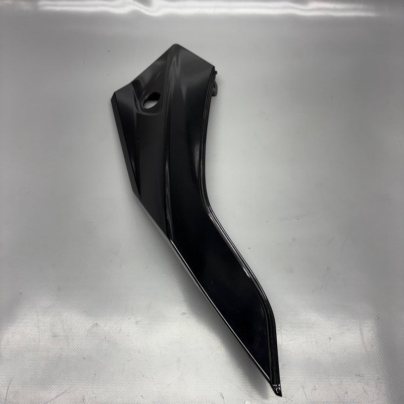 BMW F900R SIDE REAR TRIM FAIRING LEFT 2020 2021 2022 2023 2024 OEM 840