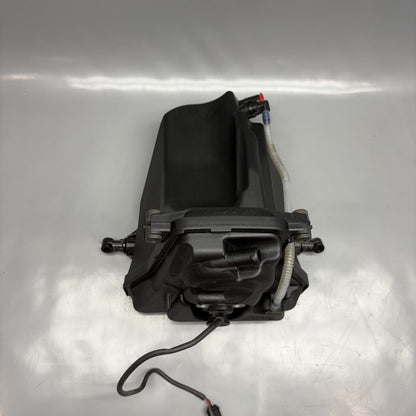 8530469 BMW K1300S OIL TANK 2007 2008 2009 2010 2011 2012 2013 2014 2015 OEM 8530469