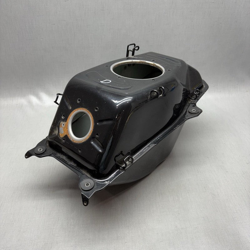 8558151 BMW C400X FUEL TANK 2018 2019 2020 OEM 8558151 