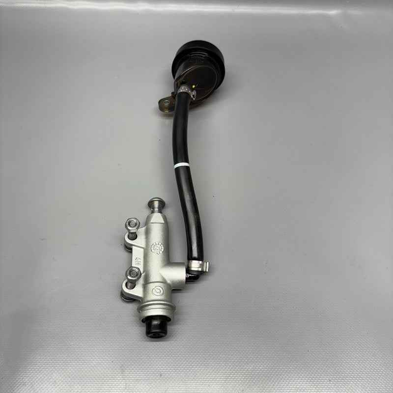 S1000R BMW S1000R REAR BRAKE MASTER CYLINDER 2020 2021 2022 2023 2024 2025 OEM 