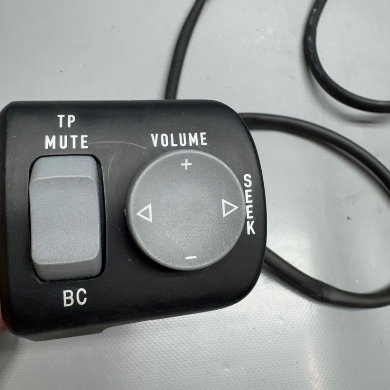 BMW K 1200LT REMOTE CONTROL RADIO 2003 2004 2005 2006 2007 2008 OEM 76
