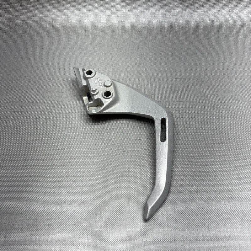 8556898 BMW G 310R GRAB RAIL BAR RIGHT 2016 2017 2018 2019 2020 OEM 8556898