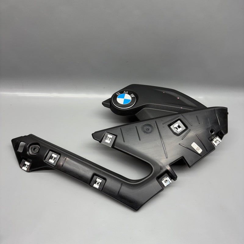 8393624 BMW S1000R PLAQUE HOLDER RIGHT 2020 2021 2022 2023 2024 2025 OEM 8393624