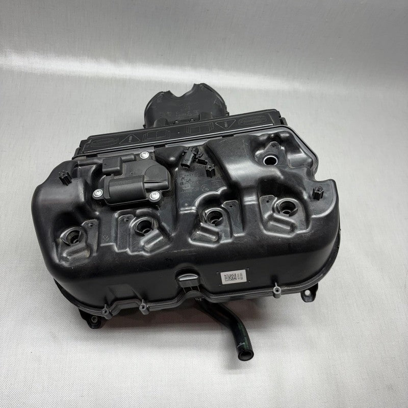 BMW S1000RR AIR INTAKE CLEANER BOX 2018 2019 2020 2021 2022 2023 2024 