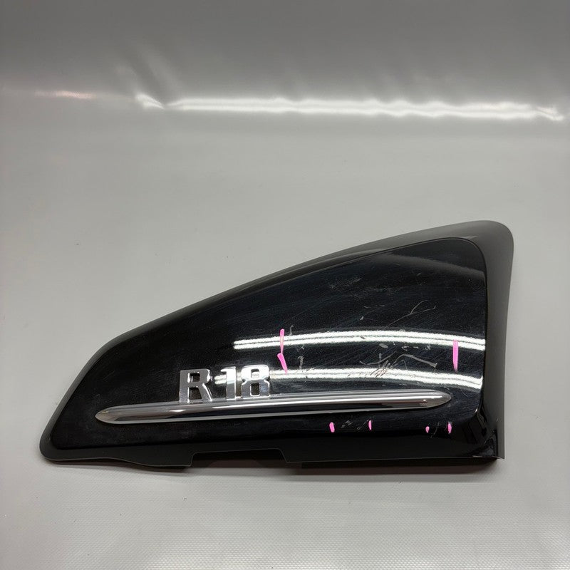 9899450 BMW R18 BATTERY COVER RIGHT 2020 2021 2022 2023 2024 OEM 9899450