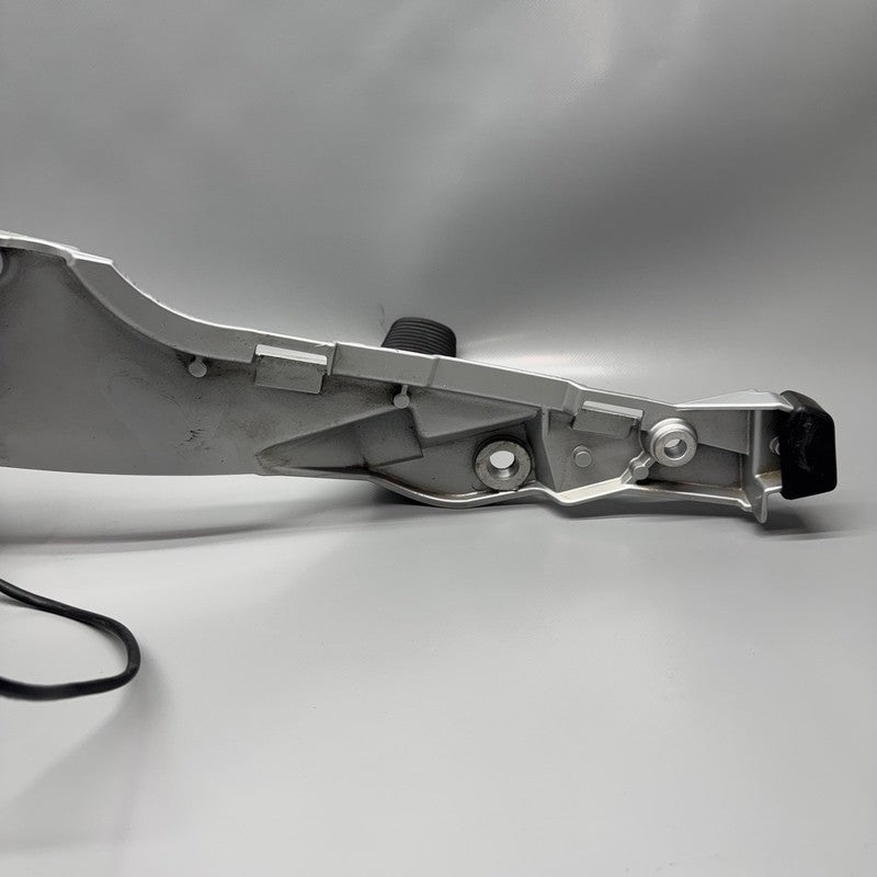 BMW R1150 RT FOOTREST PLATE RIGHT 2000 2001 2002 2003 2004 2005 2006 O