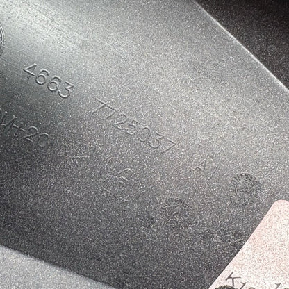 7727140 BMW C650 GT FRONT WHEEL COVER 2011 2012 2013 2014 2015 OEM 7725037