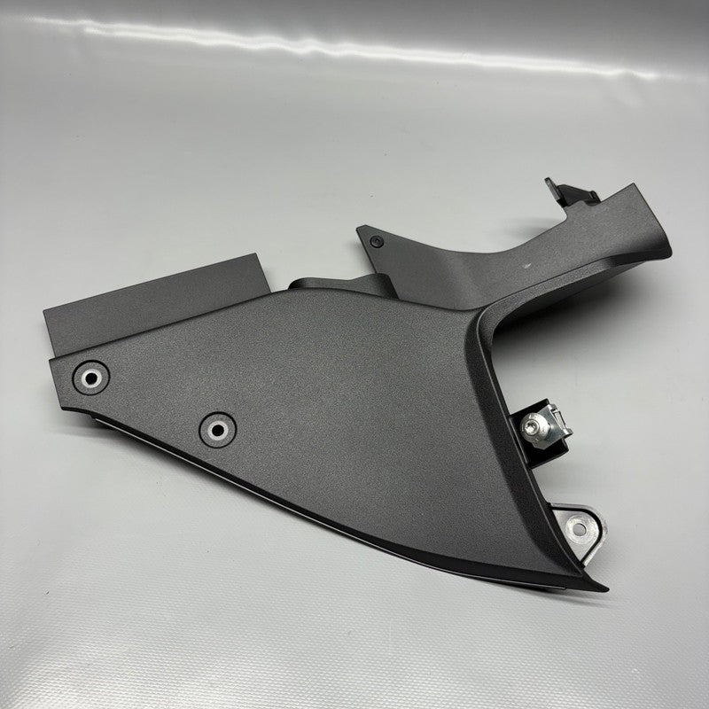 9899422 BMW R18 TRANSCONTINENTAL INTERIOR TRIM RIGHT FRONT 2020-2023 2024 2025 OEM