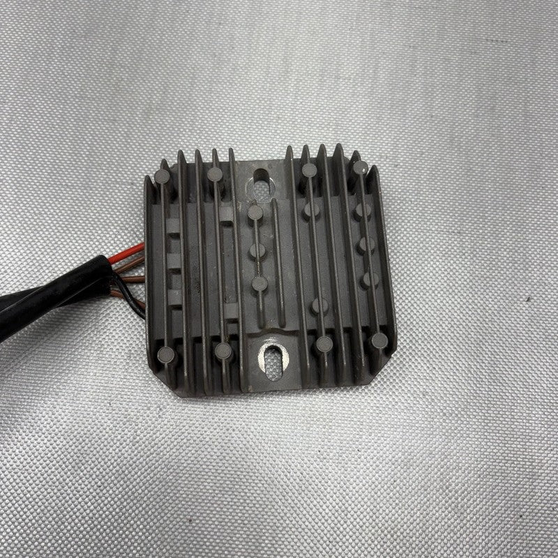 BMW G310R VOLTAGE REGULATOR 2017 2018 OEM