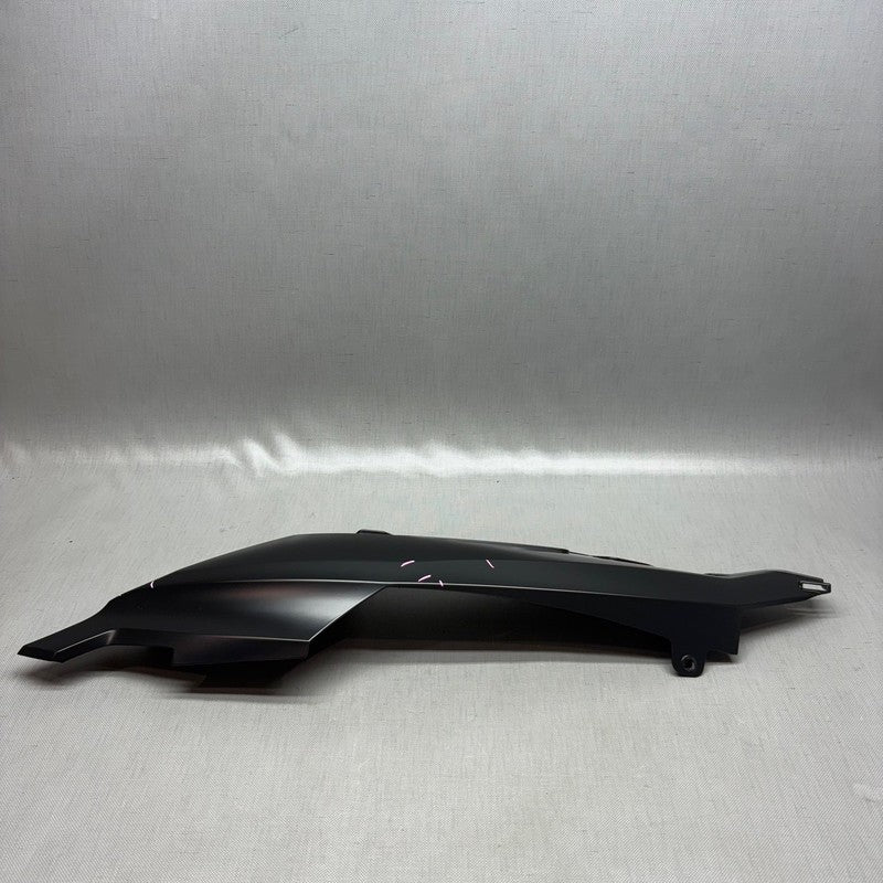 BMW C 650 EVOLUTION TAIL TRIM RIGHT SIDE 2015 2016 2017 2018 OEM 85360