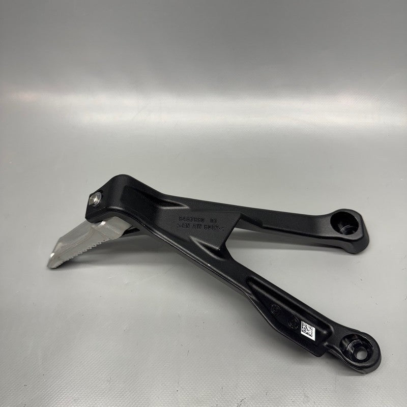 BMW S1000 R FOOTREST RIGHT REAR 2020 2021 2022 2023 2024 2025 OEM 9467