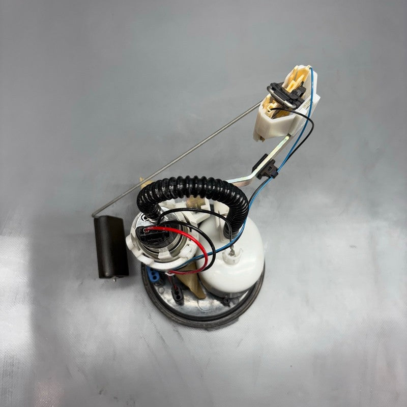 BMW S1000RR FUEL PUMP 2018 2019 2020 2021 2022 2023 2024 2025 OEM 8414