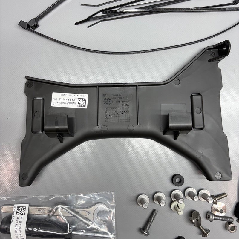BMW R1300GS ADVENTURE CENTER STAND COVER 2023 2024 2025 OEM 7923820