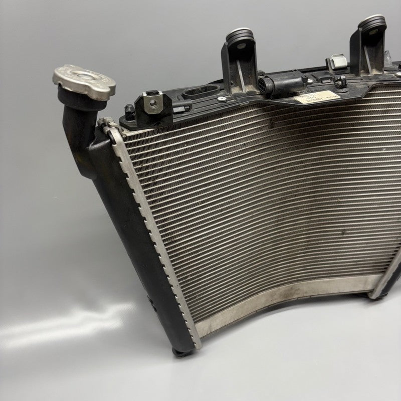 BMW S1000R RADIATOR WITH FAN 2020 2021 2022 2023 2024 2025 OEM 8356804