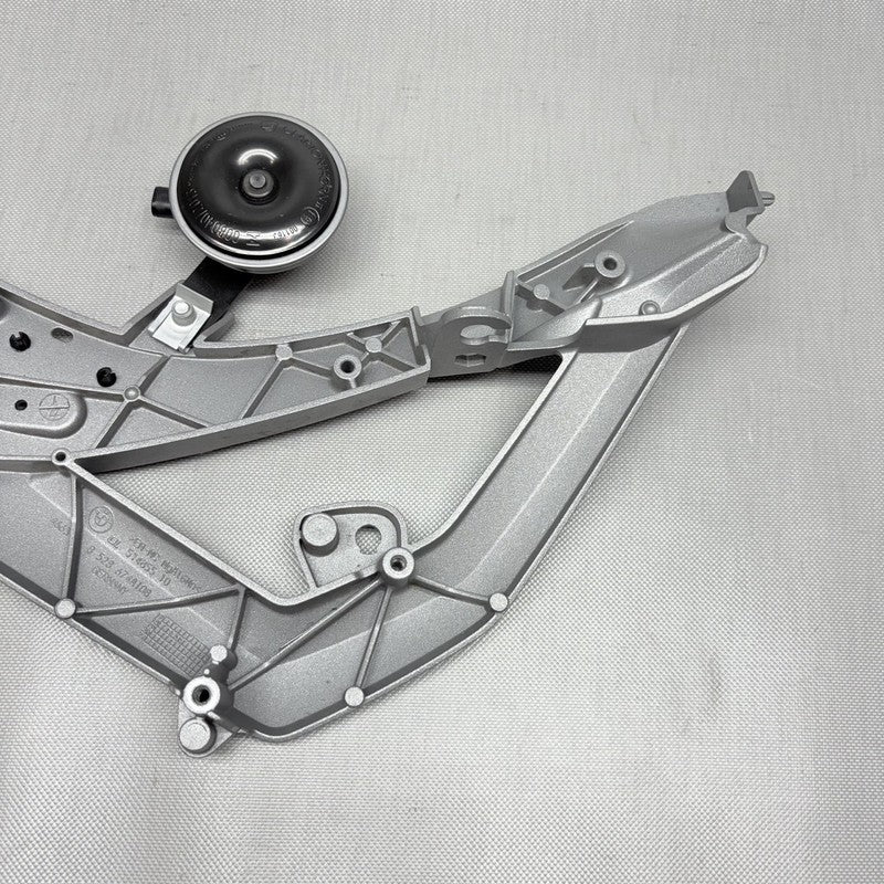 8528674 BMW R1250 GS RIGHT FAIRING MOUNT BRACKET 2018 2019 2020 OEM 8528674