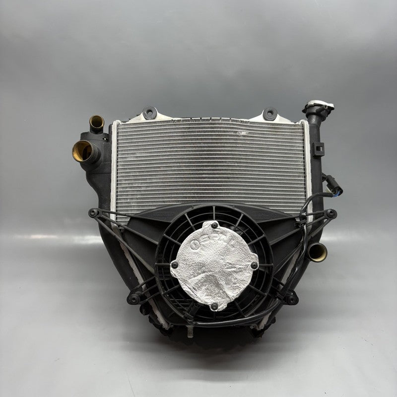 7699517 BMW K1300S RADIATOR WITH FAN  2007 08 09 10 2011 2012 2013 2014 2015 OEM 7699517