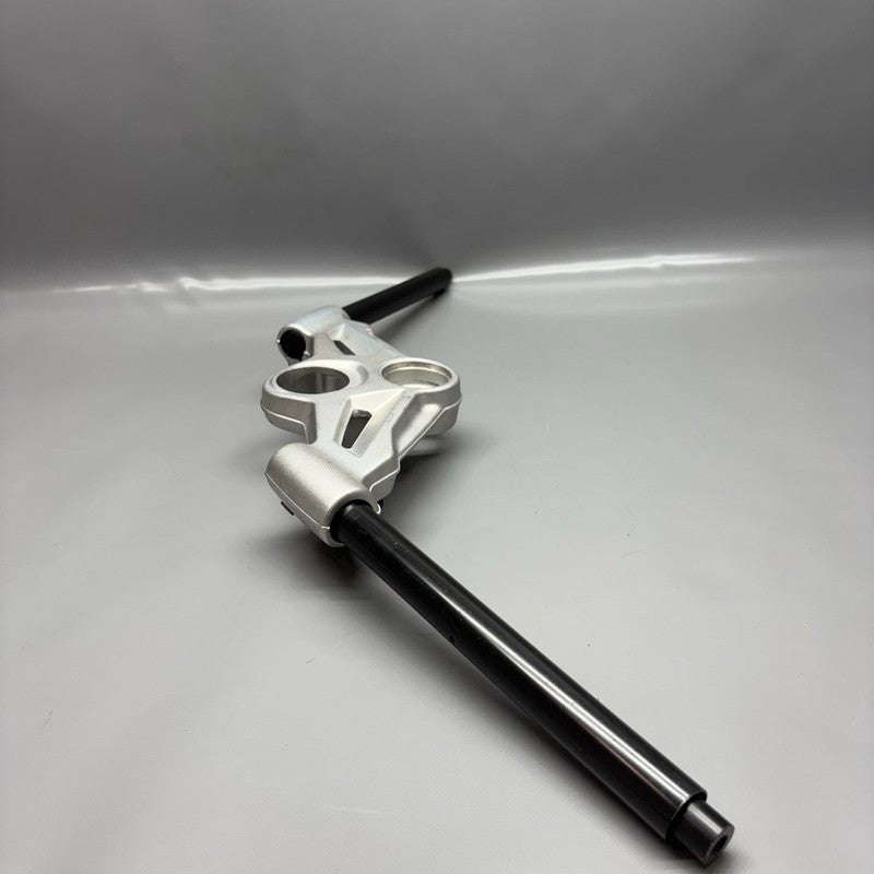 7707554 BMW K1300S UPPER TRIPLE TREE 2007 08 09 10 2011 2012 2013 2014 2015 OEM 7707554