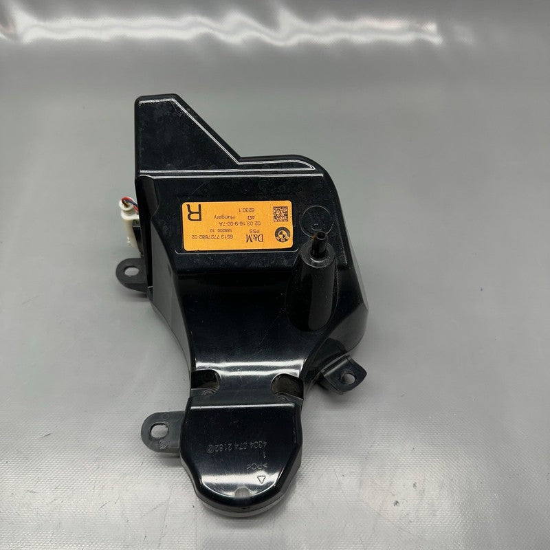 7727882 BMW K1600GT SPEAKER BOX RIGHT 2010 2011 2012 2013 2014 2015 2016 OEM 7727882