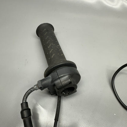 G650GS SERTAO BMW G650GS SERTAO THROTTLE GRIP RIGHT 2010 2011 2012 2013 2014 OEM