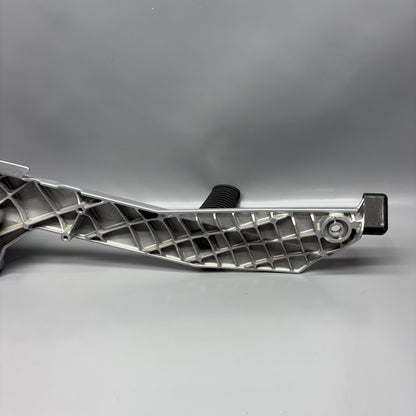 BMW R1200 RT FOOTPEG PLATE RIGHT 2005 2006 2007 2008 2009 OEM 7675290