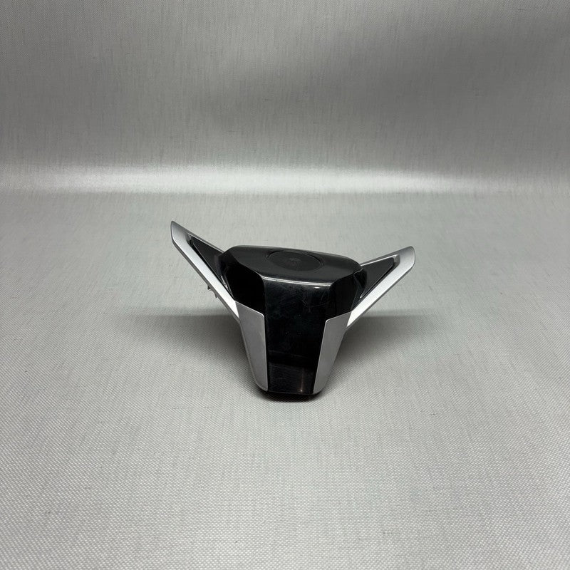 8556342 BMW C 650 SPORT HANDLEBAR CENTER COVER 2014-2016 2017 2018 2019 2020 OEM 8556342