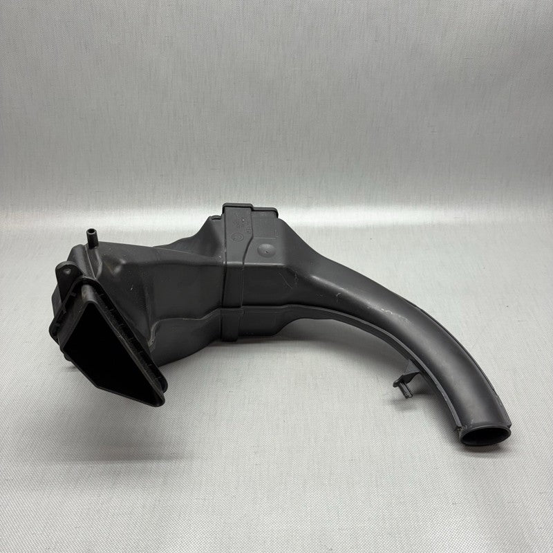 7724931 BMW C 650 SPORT LEFT INTAKE DUCT 2014 2015 2016 2017 2018 2019 2020 OEM 7724931