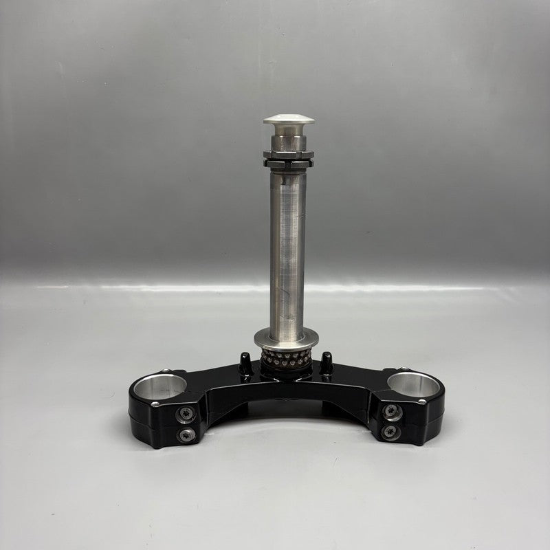 9899335 BMW R18 TRANSCONTINENTAL LOWER FORK CROSS BRACE 2020 2021 2022 2023 2024 2025