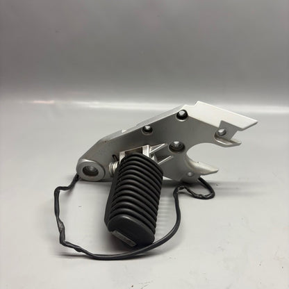 BMW R 1100R FOOTPEG RIGHT REAR 1993-1996 1997 1998 1999 2000 2001 OEM 