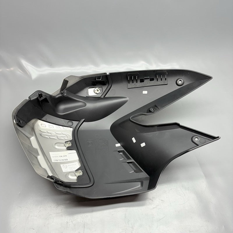 7693432 BMW R1200GS LATERAL TRIM PANEL COVERING RIGHT 2009 2010 2011 2012 2013 7693432