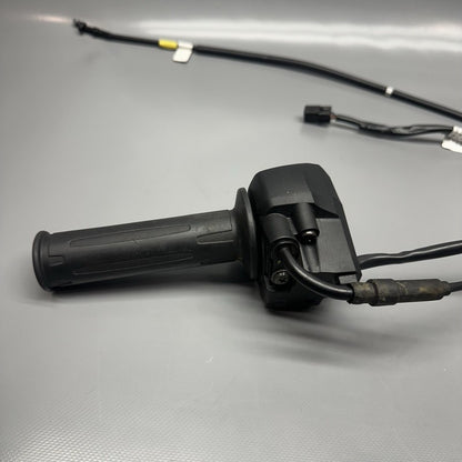 G310GS BMW G310GS RIGHT HANDLE GRIP WITH SWITCH 2018 2019 OEM