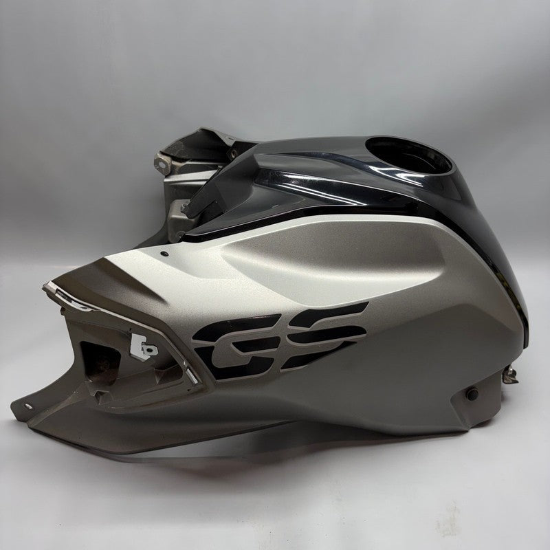 BMW G310GS TANK COVER 2019 2020 2021 2022 2023 OEM 8560409
