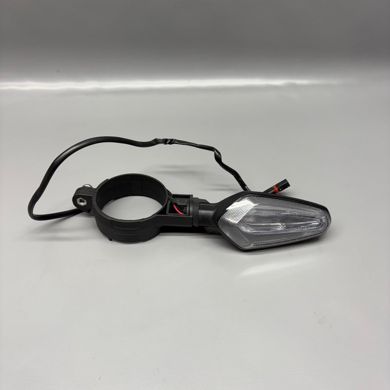 S1000R BMW S1000R SIGNAL LIGHT RIGHT 2020 2021 2022 2023 2024 2025 OEM