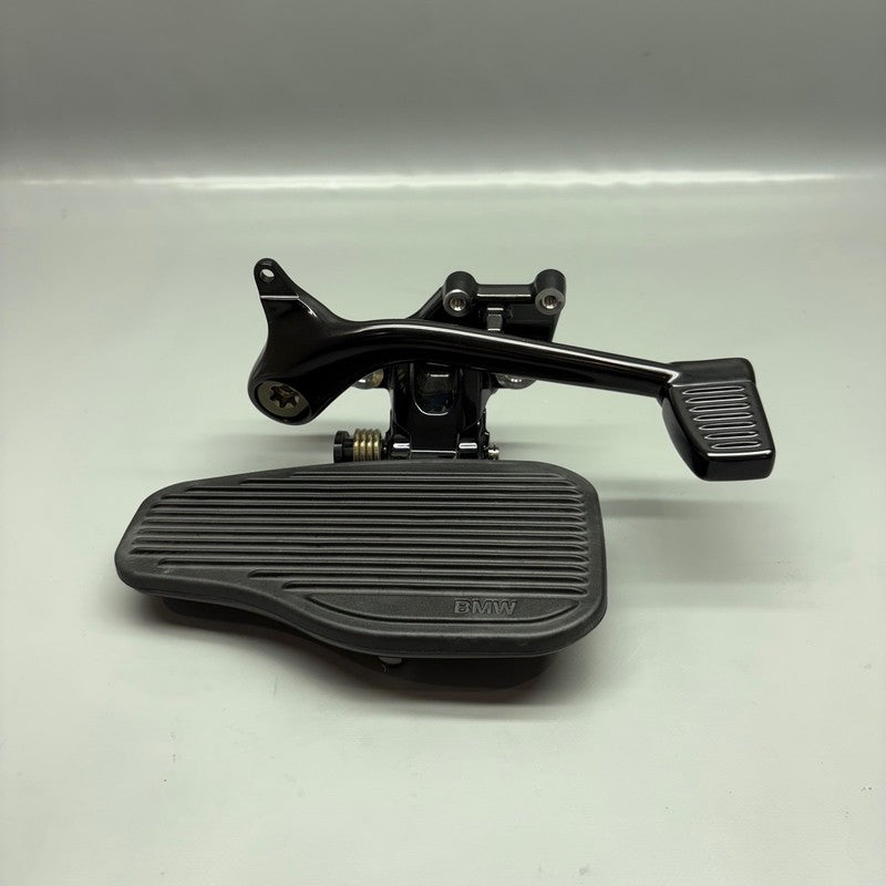 9892698 BMW R18 TRANSCONTINENTAL RUNNING BOARD RIGHT FRONT 2020-2022 2023 2024 2025 OEM