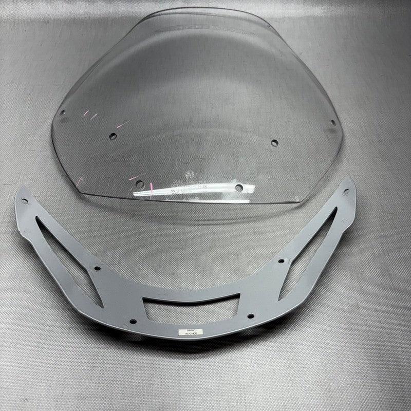 7666539 BMW R1150RS WINDASHIELD 2002 2003 2004 2005 2006 OEM 7666539