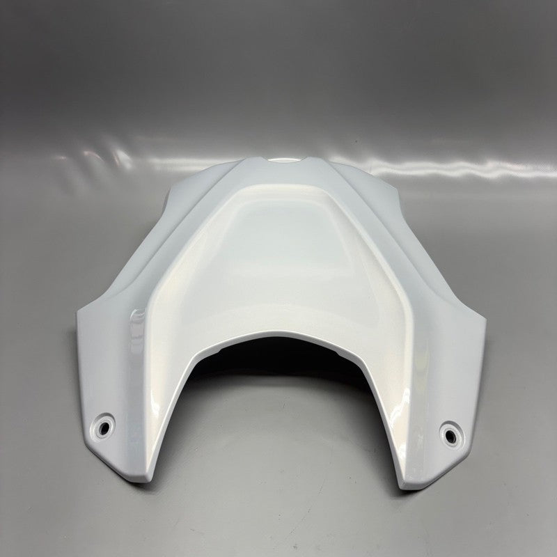 BMW S1000R FUEL TANK CENTER COVER 2020 2021 2022 2023 2024 OEM 8569770