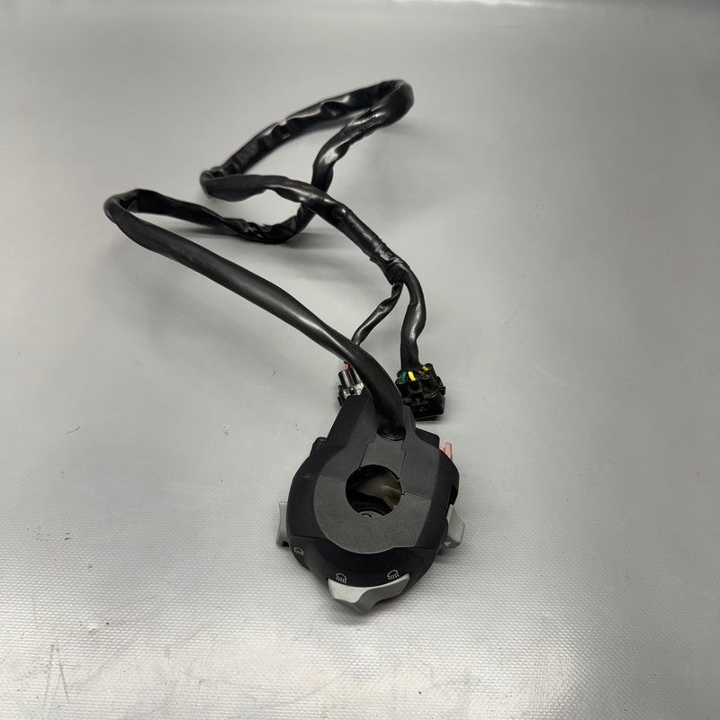 8545349 BMW G310 R LIGHT HORN CONTROL SWITCH LEFT 2016 2017 2018 2019 2020 OEM 8545349