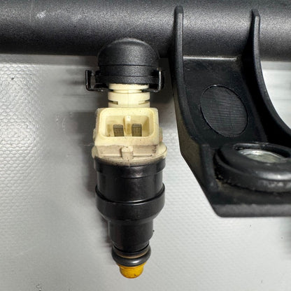BMW K 1200LT FUEL INJECTOR RAIL 2004 2005 2006 2007 2008 2009 OEM