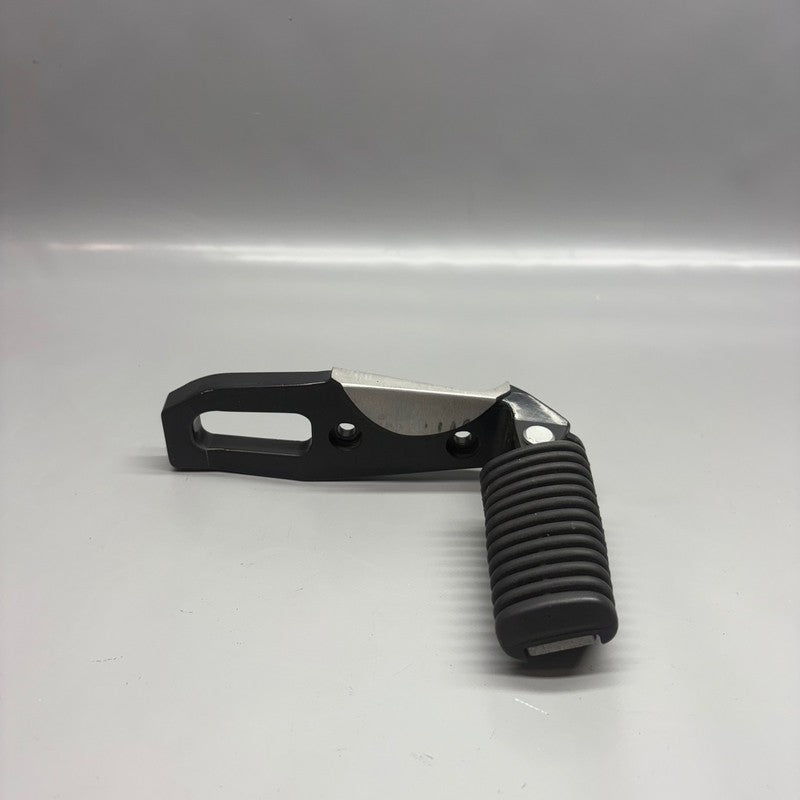 2314764 BMW R 1100R FOOTREST RIGHT 1993-1995 1996 1997 1998 1999 2000 2001 2002 OEM 