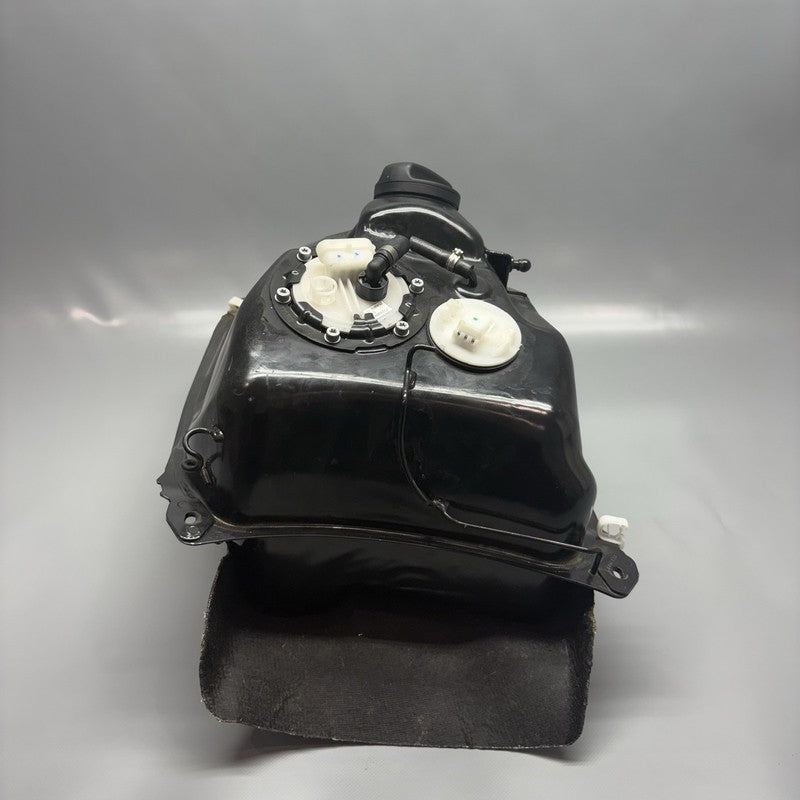 C650 GT BMW C650 GT FUEL TANK 2011 2012 2013 2014 2015 OEM 
