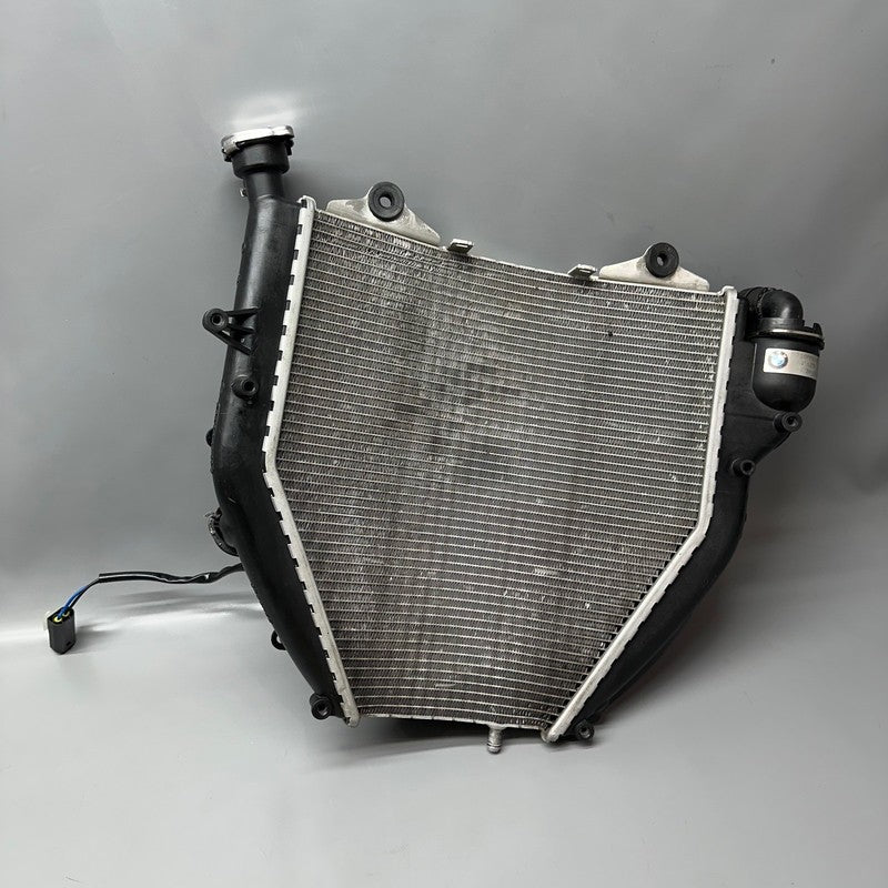K 1300S BMW K 1300S RADIATOR WITH FAN 2007-2011 2012 2013 2014 2015 OEM