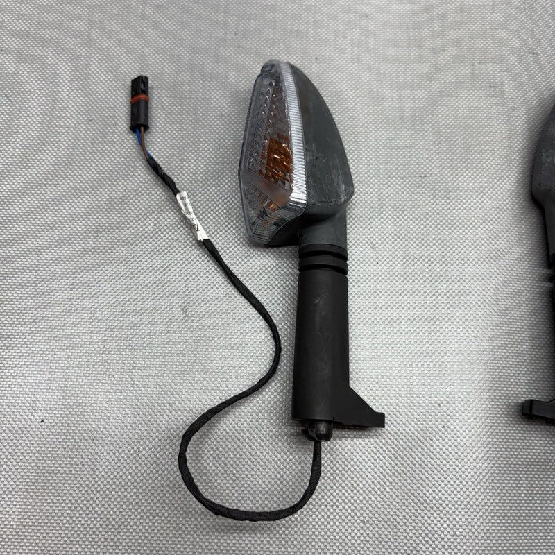 G 310R BMW G 310R FRONT SIGNAL LIGHTS 2016 2017 2018 2019 2020 OEM