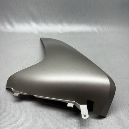 7686109 BMW C650 GT LATERAL TRIM PANEL LEFT FRONT 2011 2012 2013 2014 2015 OEM 7686109