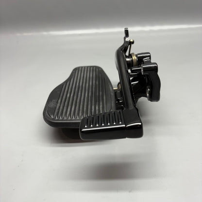 9892698 BMW R18 TRANSCONTINENTAL RUNNING BOARD RIGHT FRONT 2020-2022 2023 2024 2025 OEM